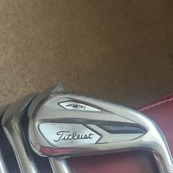 Titleist AP1 
