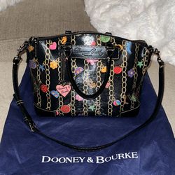 Dooney & Bourke Satchel 
