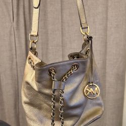 Michael Kors Purse (gold)