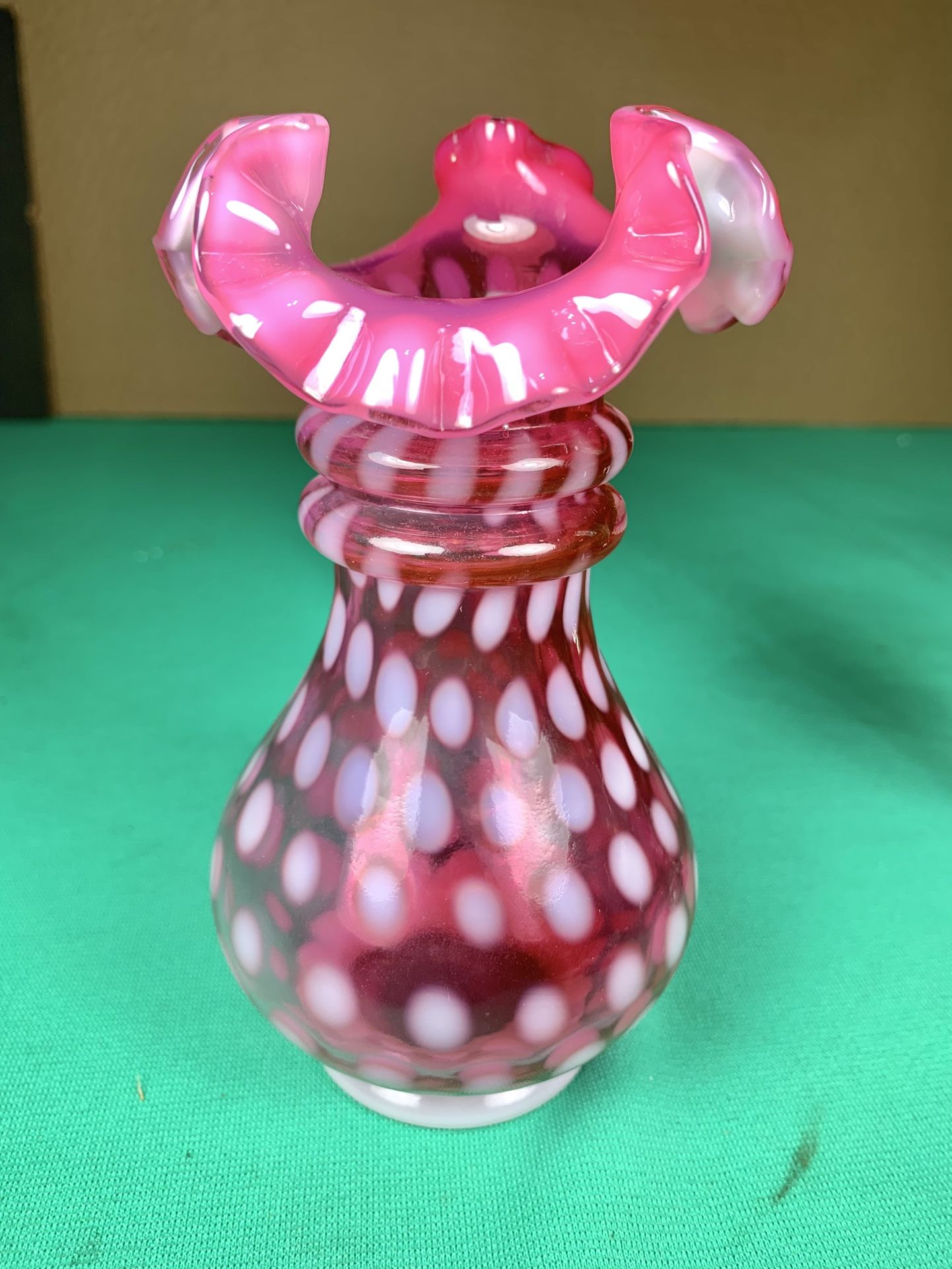 Vintage Fenton Art Glass Cranberry Pink Opalescent Coin Dot Fluted Ruffled 6.5”t