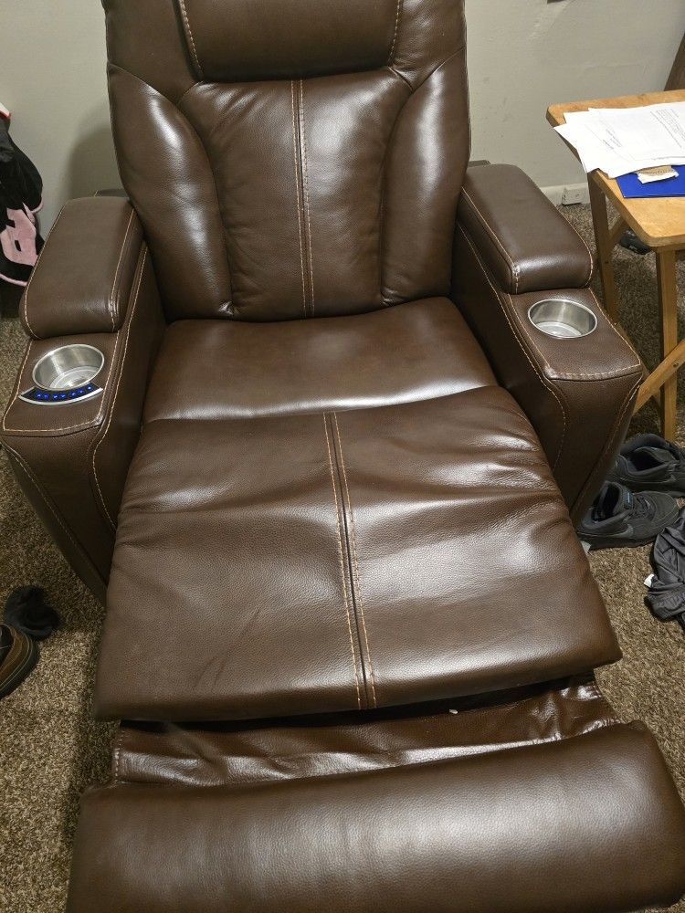 Power Recliner 