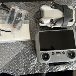 DJI Mini 4 pro with controller and a 2 year Care Refresh (insurance)