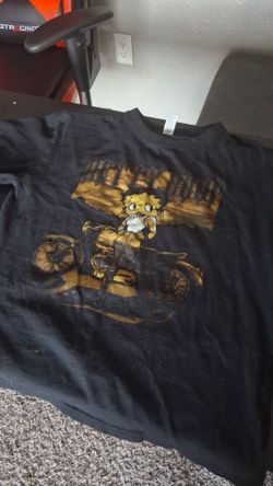 Woman's t-shirt