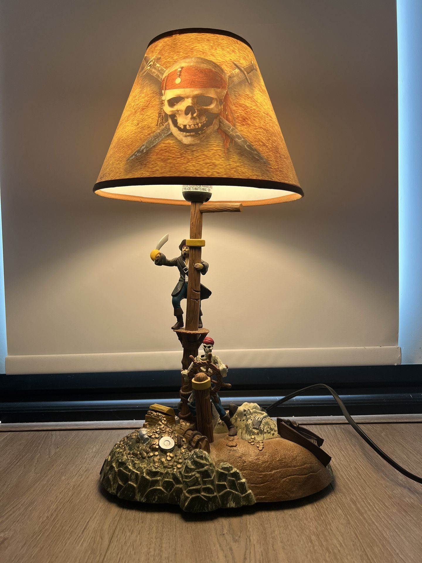 Pirates Of The Caribbean Lamp Disney Moves And Plays Music Rare