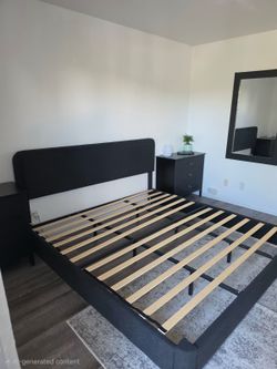 Luxury King Size Upholstered Bed Frame – Like New – Modern & Elegant