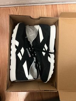 Brand new Reebok shoes