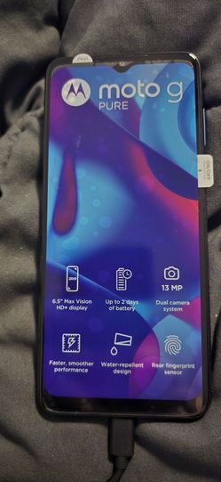Moto g pure 32g trac fone brand new