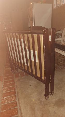 Portable mini Crib