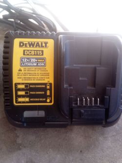 DeWalt DCB115 12V/20V Max Battery Charger