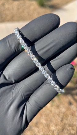 Men and Women Iced Out Tennis Bracelet