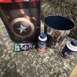Capitan Theatre Captain America: Brave New World Premiere Collectibles (Sam Wilson)