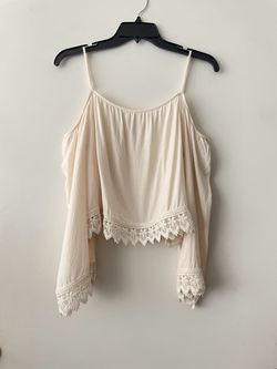 Boho lace open shoulder top size 8