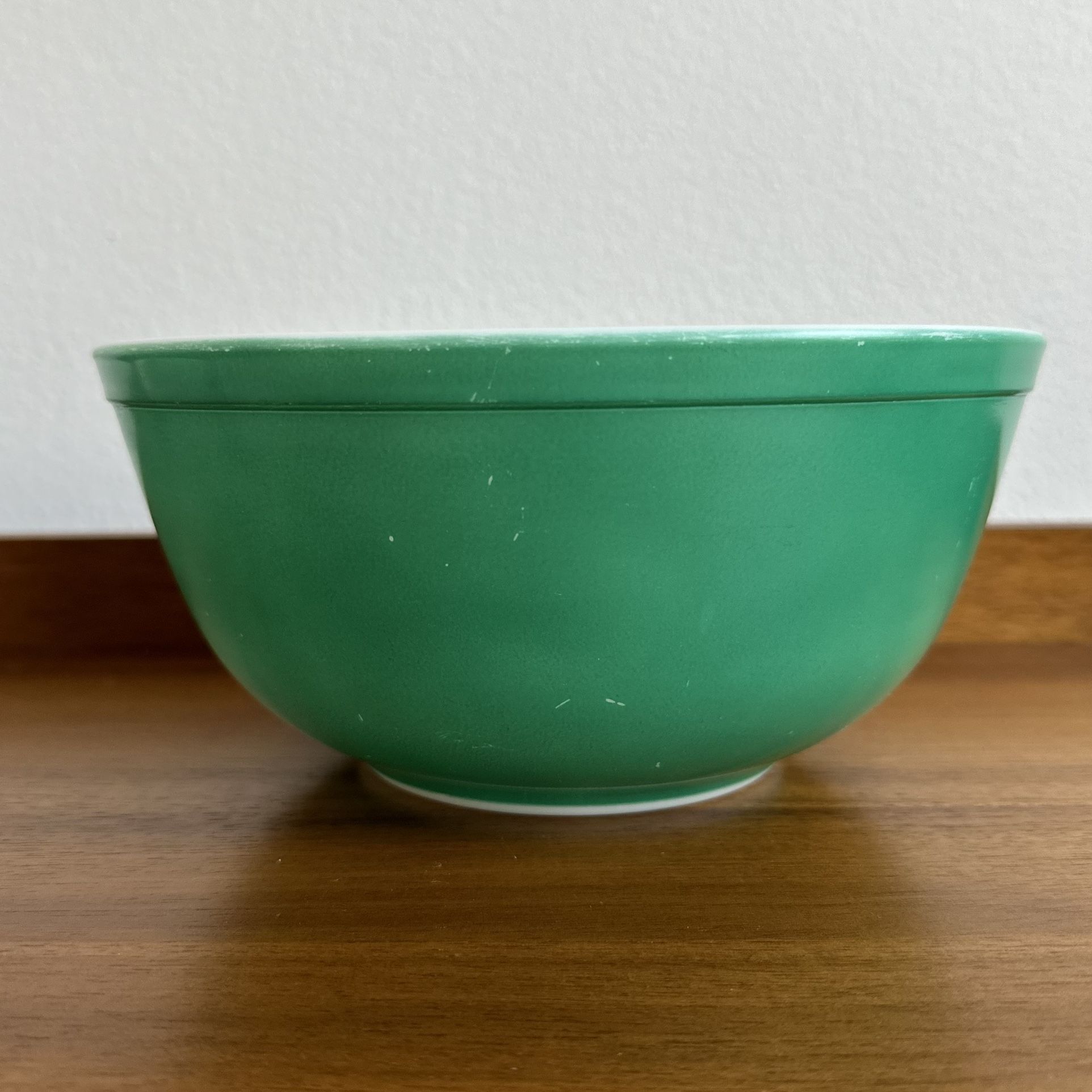 Vintage Pyrex Green Bowl 403 2 1/2 Qt