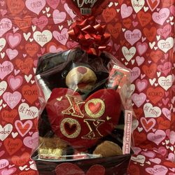Valentine’s Day Gifts/ Regalos De San Valentin
