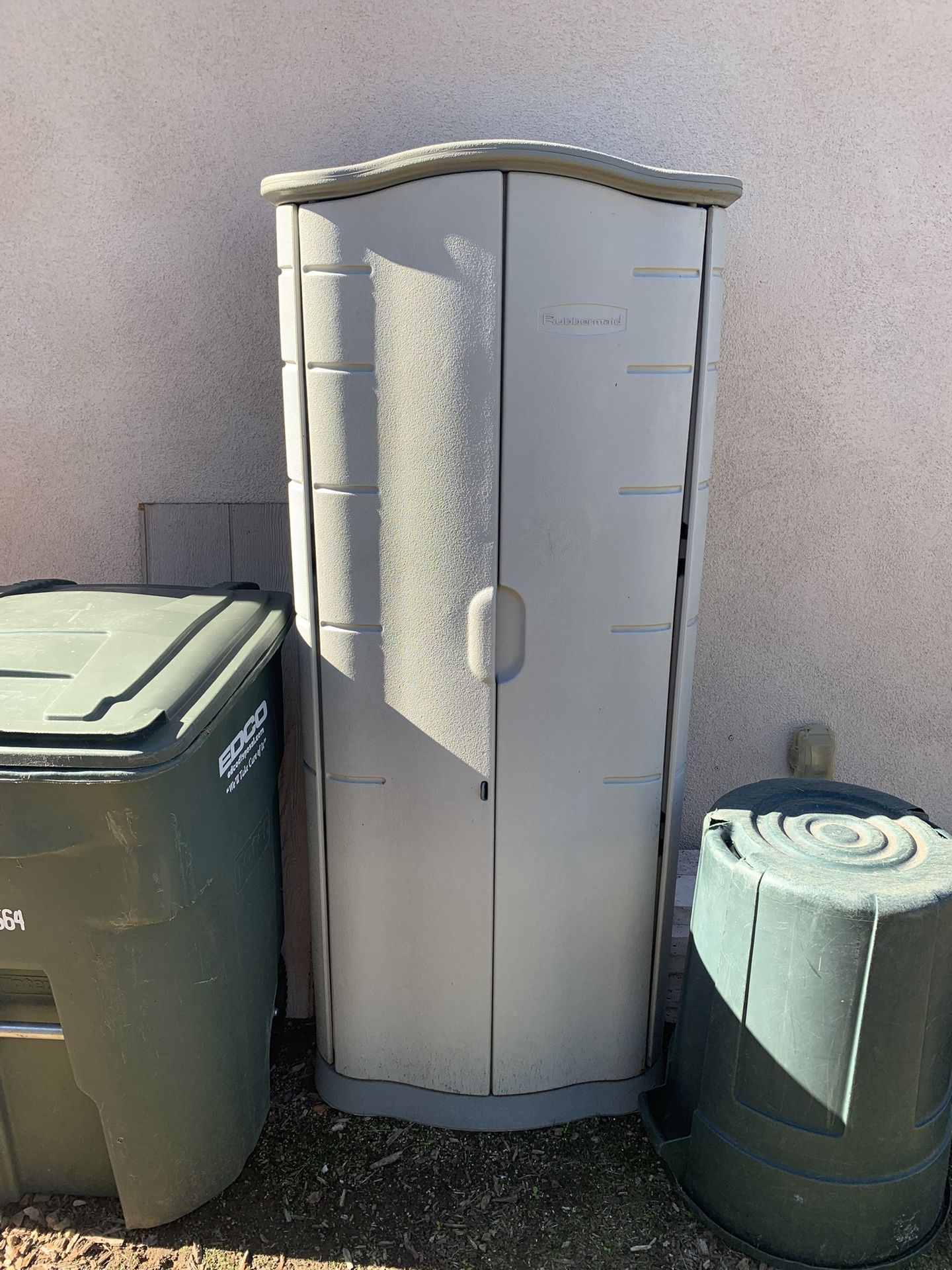 Rubbermaid Storage Shed 