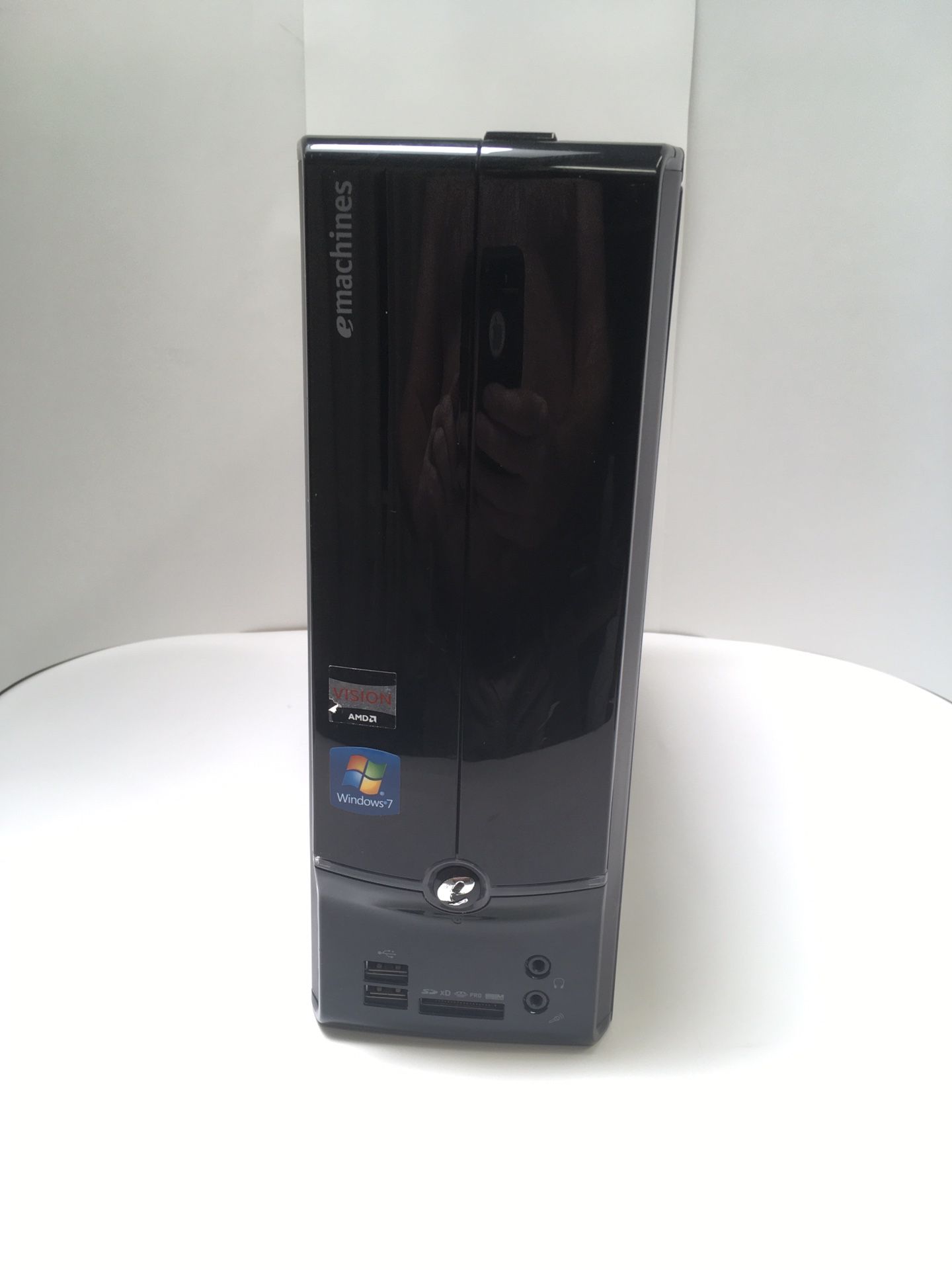 Emachines Desktop Computer AMD 8GB 500GB