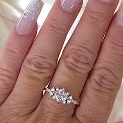 NEW! 1.5CT Princess Cut, Certified Moissanite Gemstone Promise Ring 🩷