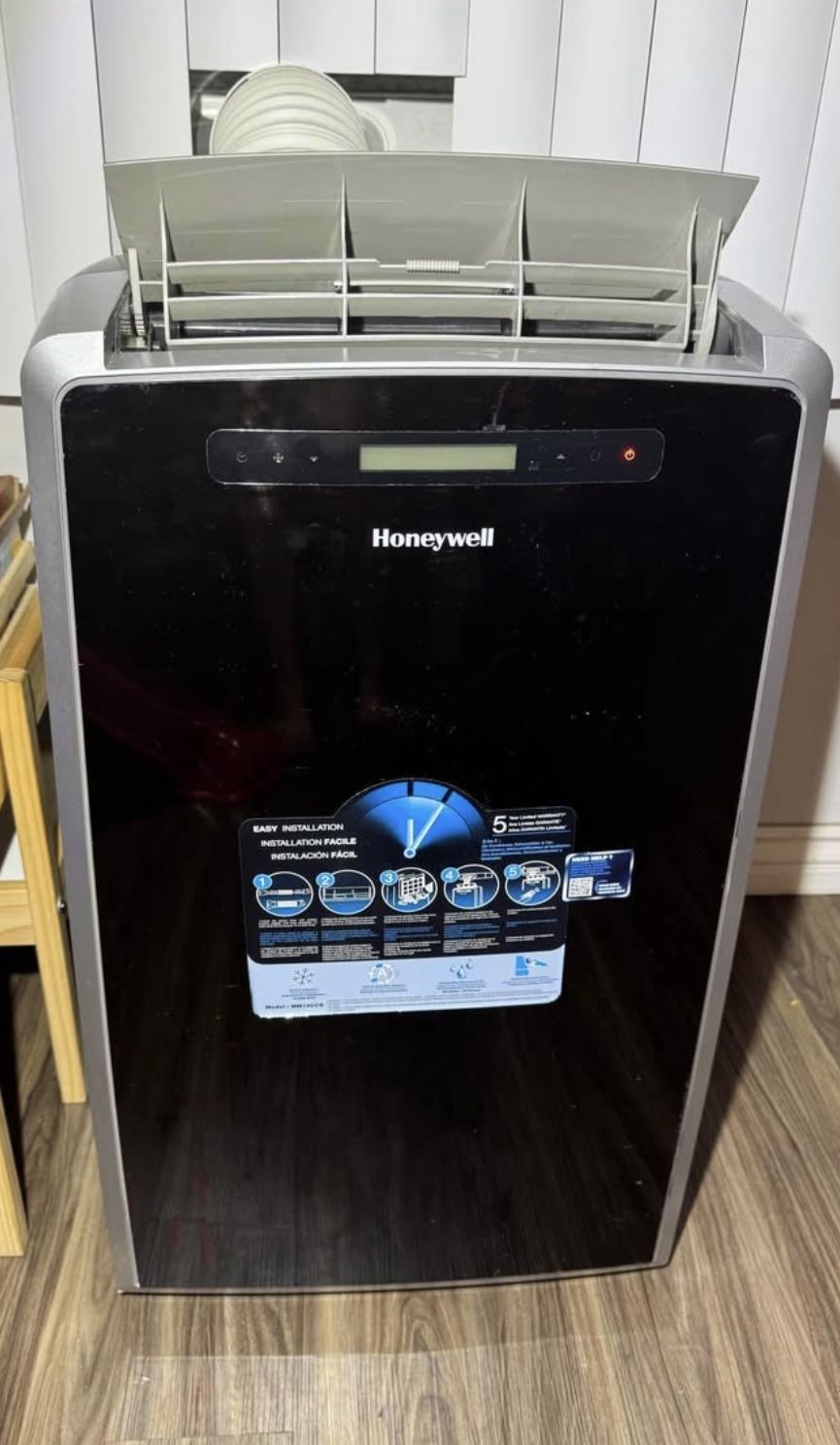 Honeywell MM14CCS Portable Air Conditioner, 14,000 BTU Cooling, with Fan & Dehumidifier (Black-Silver