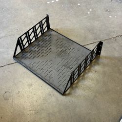 3 Space Vented Universal Rack shelf Middle Atlantic 