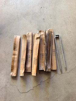 Steel ground stakes for ground sockets