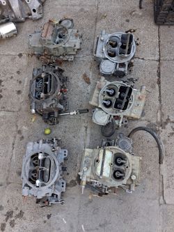 6 CARBURETOR BUNDLE!! 225$