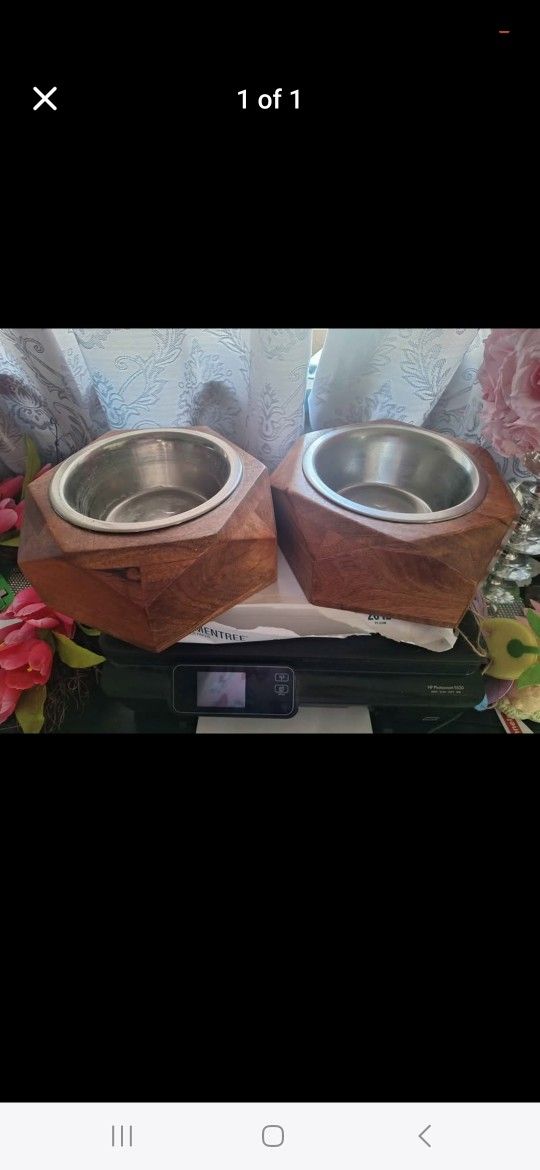 Pet Bowls