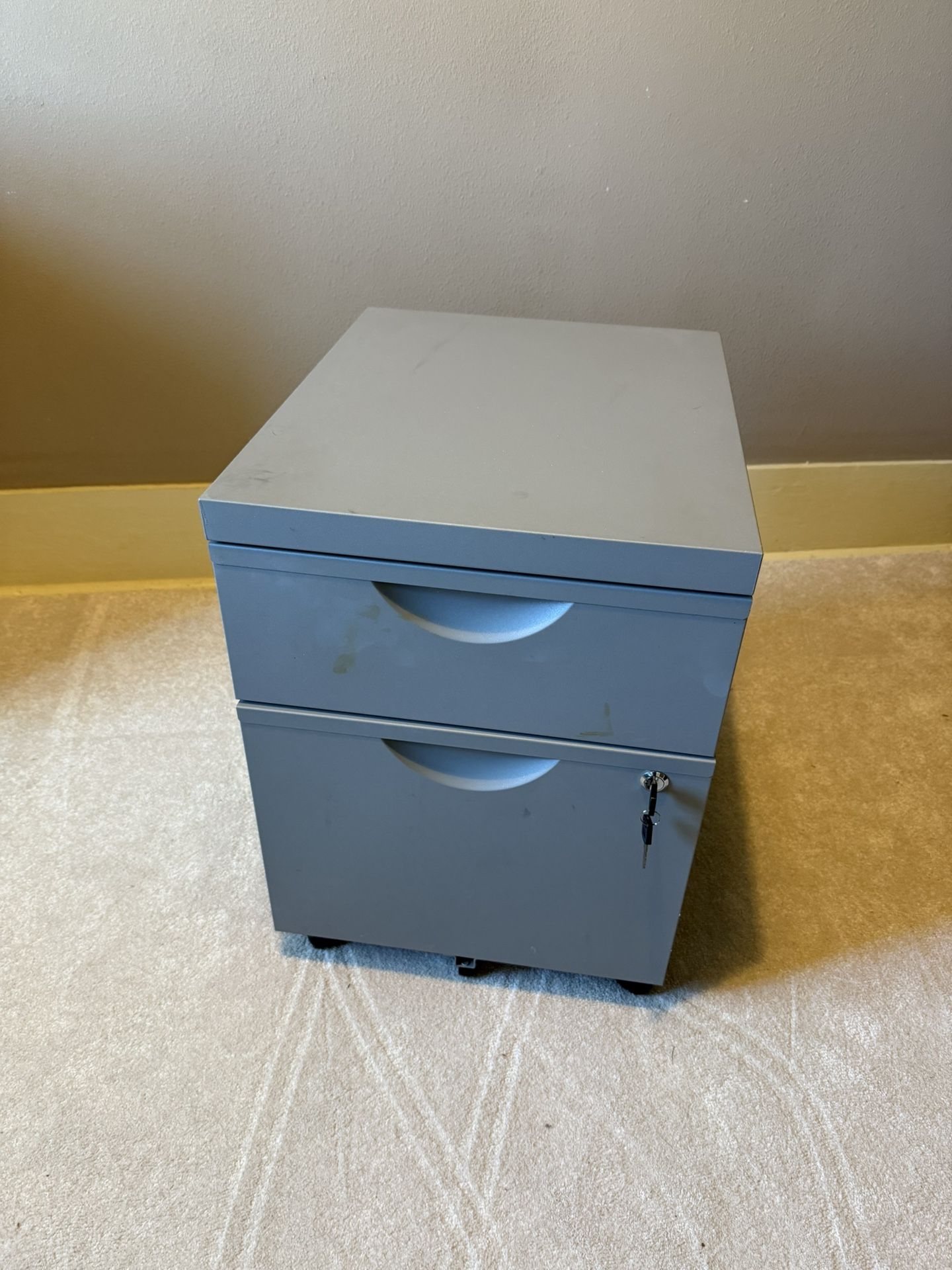 Metal 2-Drawer Filing Cabinet with Lock