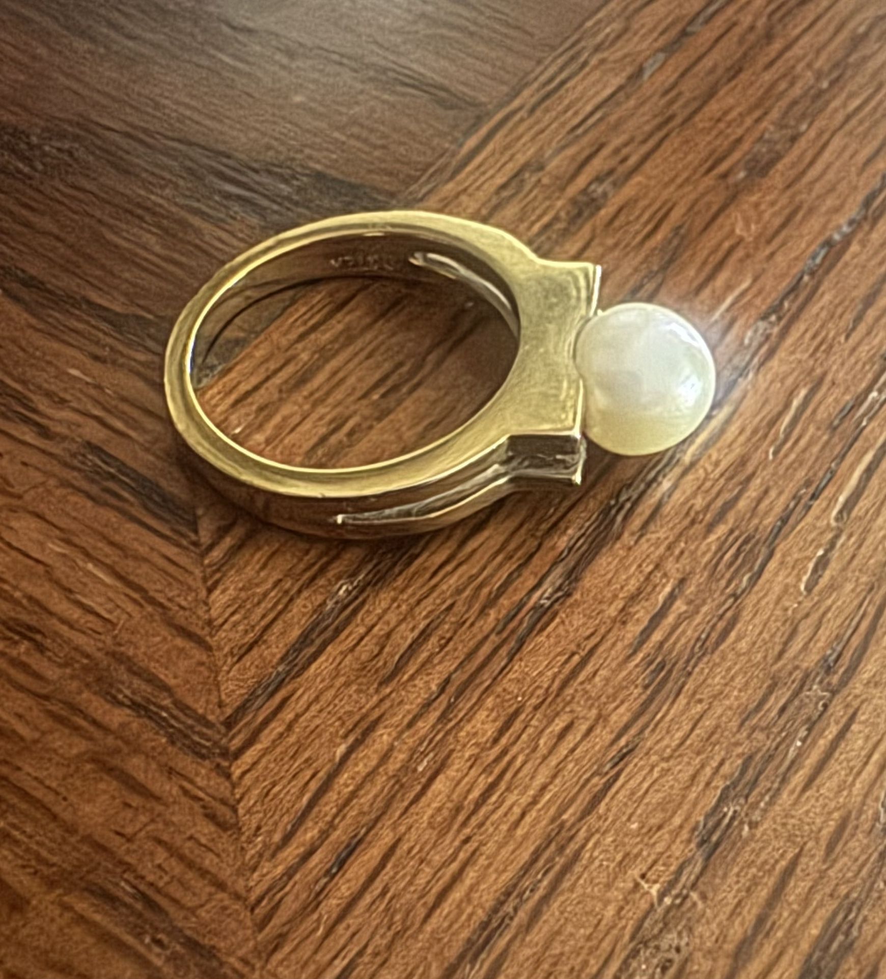 Vintage Solid Sterling & Genuine Pearl Ring