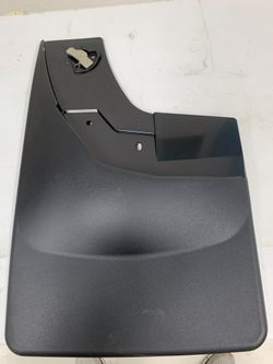 Chevy rear mud flaps single wheel not dually !