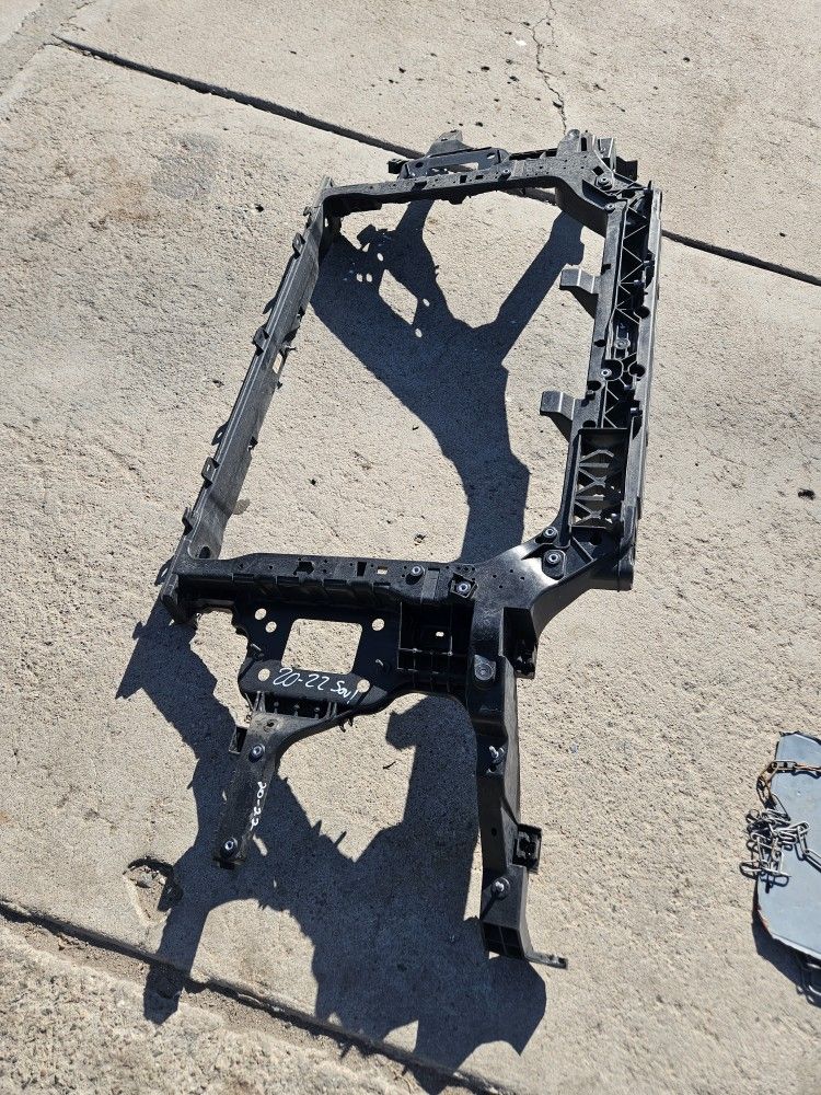Kia Soul Radiator Support Oem  20 To 22 