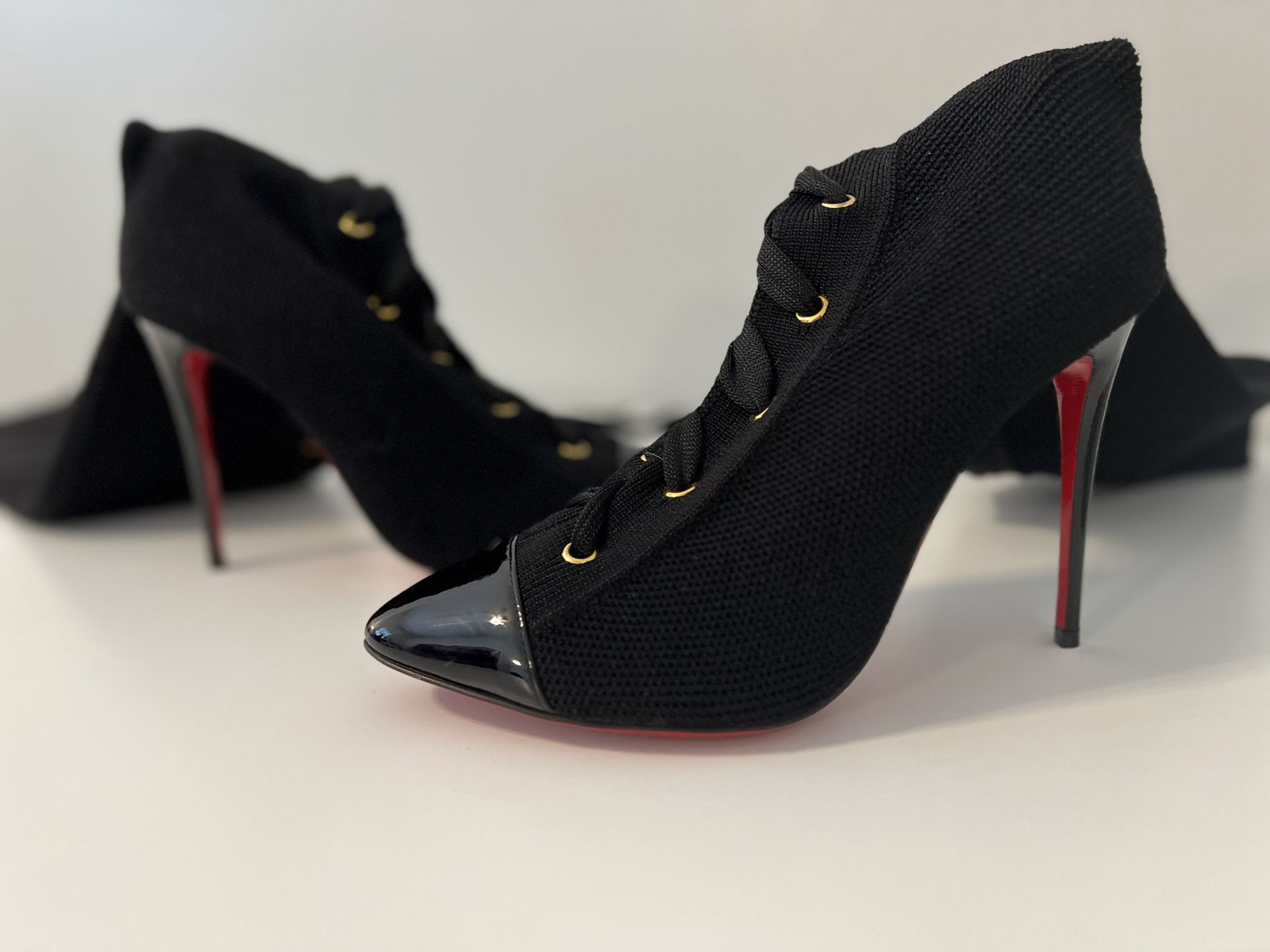 Louboutin frenchie sale