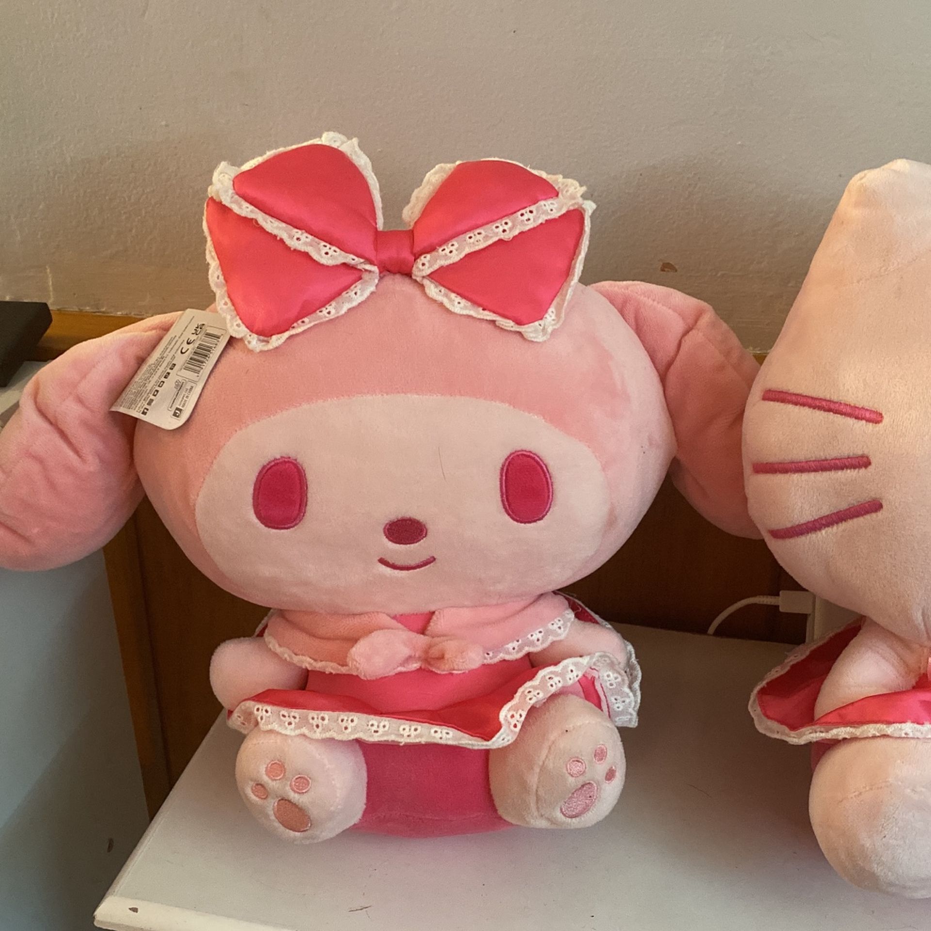 Hello Kitty Plushie