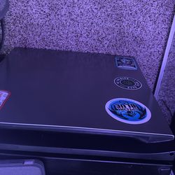 Mini fridge