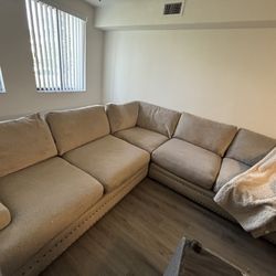 Free Delivery - Gray Cindy Crawford Sectional Sofa/Couch