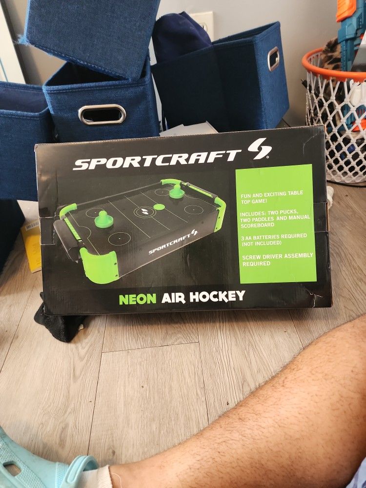 Air Hockey Table
