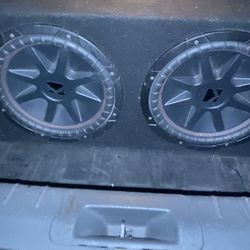 12” Kicker Comp Subwoofers 600watts Rms/1200 Watts Peak Each Sub 