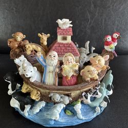 NOAH'S ARK Music Box Decorative figure Preowned. 