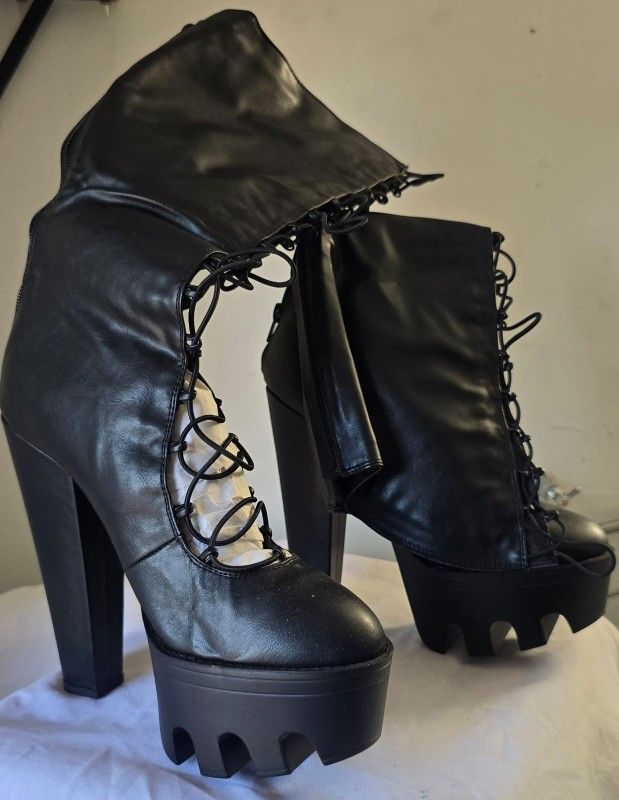 Size 11 Goth Baddie Heels