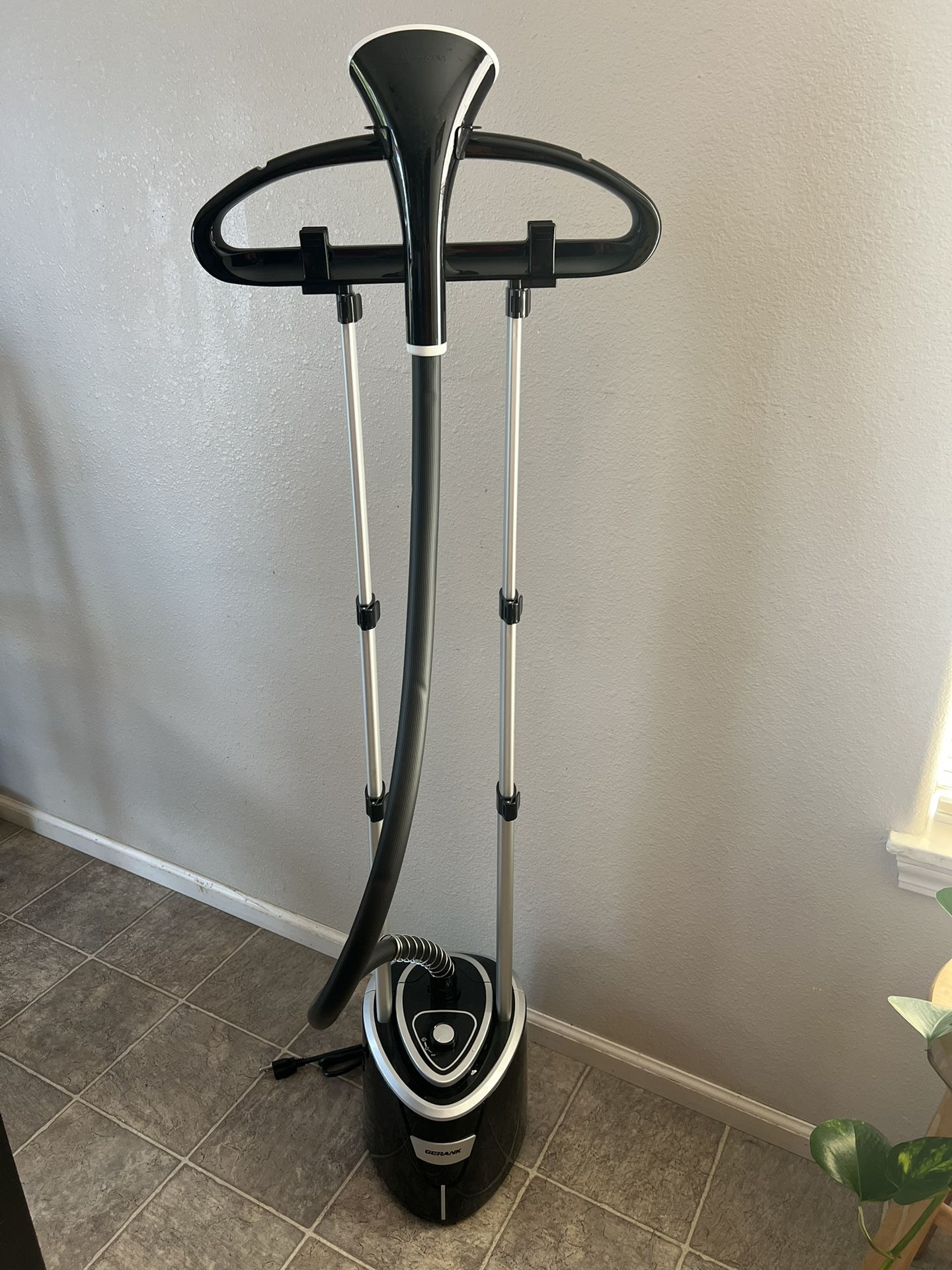 Clothes Steamer