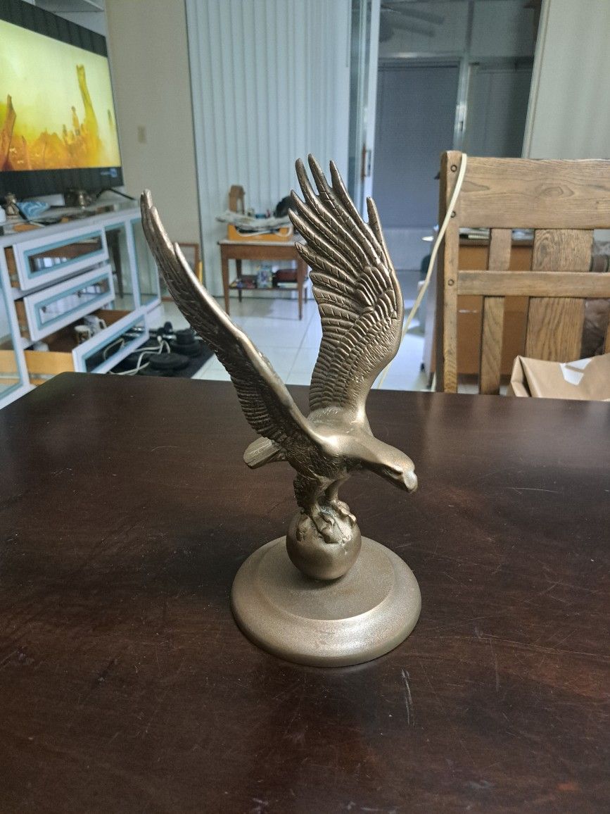 Vintage Collectible Solid Brass Eagle Statue, Open Wings Perched On The Planet Earth Dated To The 1970's 12" Tall Very Heavy