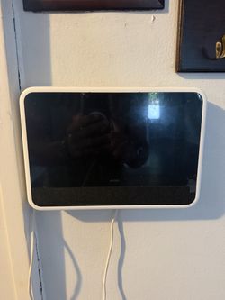 Vivint Security System – Indoor Camera + Doorbell Camera Pro + Smart Hub Panel