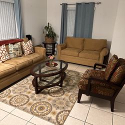 Living Room Set 2 Sofa And Chair like New Condition 