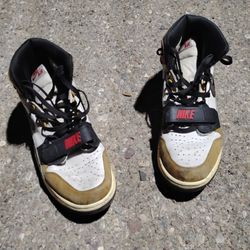 Men's Basketball Shoes 