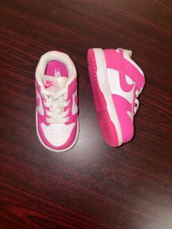 Pink Nike dunks