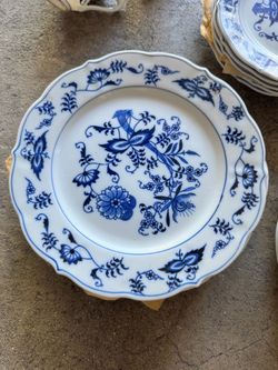 Blue Danube Japan Blue Onion Ceramic Dinnerware