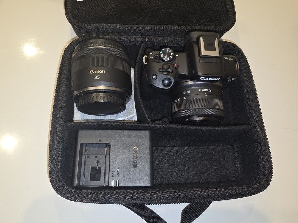 CANON R50 with Canon RF 35m Lense & 18-45 Kit Lense