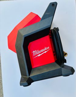 Milwaukee 12V Cordless Portable Inflator (TOOL ONLY/SOLO LA HERRAMIENTA)