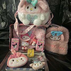 My Melody plush crossbody with Accessories