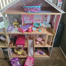 Kidcraft Dollhouse & All Within