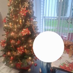 6 Feet Tall Prelit  Xmas Tree And 120 Pcs Xmas Ornament Set 